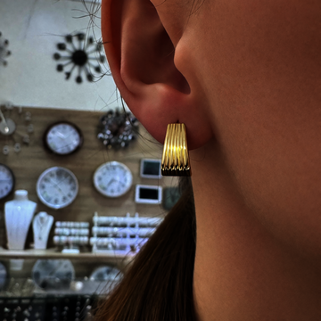 Žluté zlato náušnice rýhované na klapku